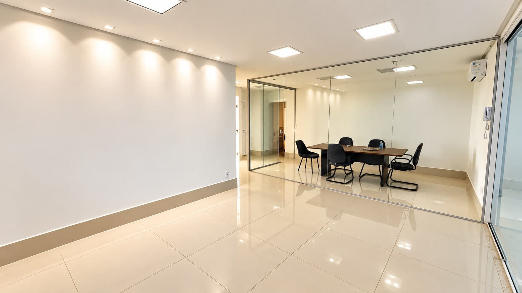 Sala comercial de 110 m² com vista panorâmica de Goiânia