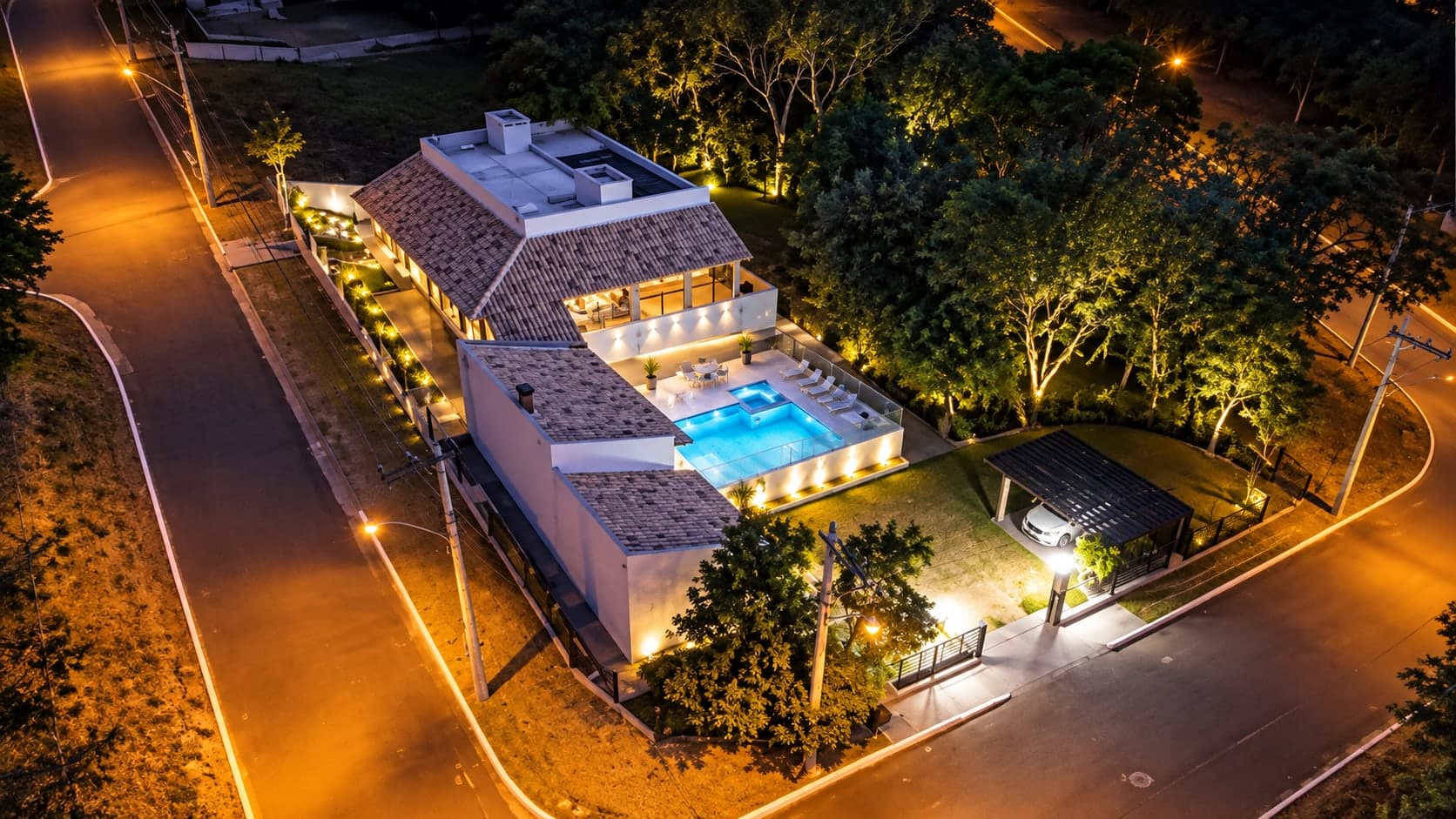 Casa de Condomínio na GO 020